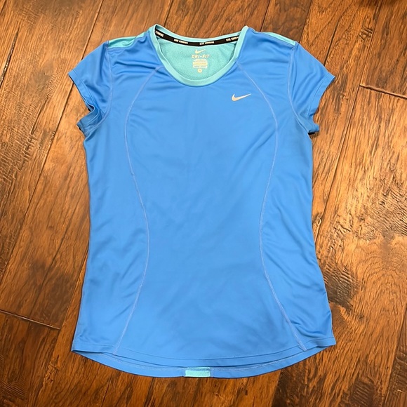 Nike Tops - Nike dri-fit